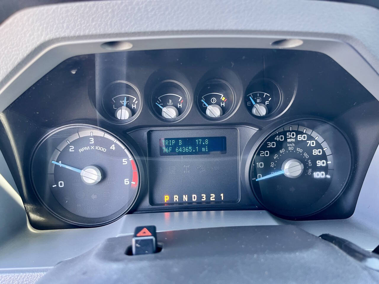 Used 2014 Ford F550 2WD Regular Cab Super Duty image 18