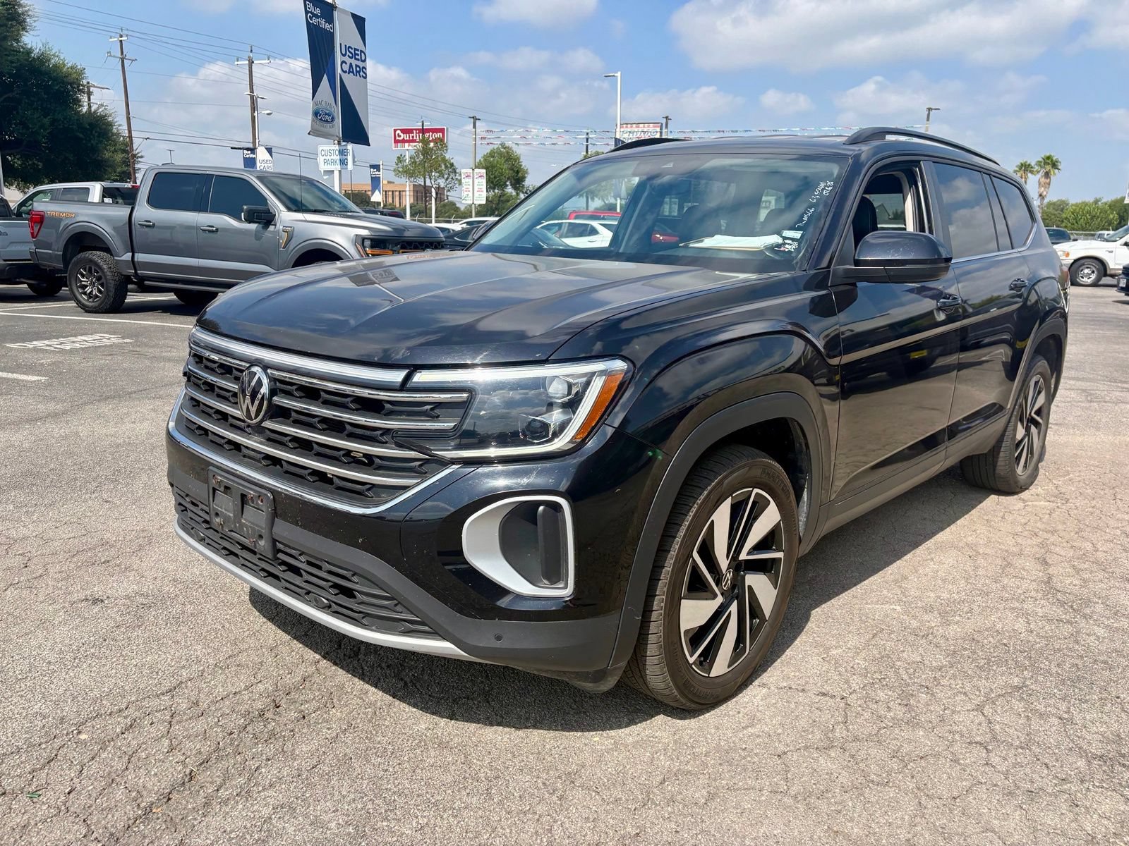 Used 2024 Volkswagen Atlas SE AWD/4WD image 9