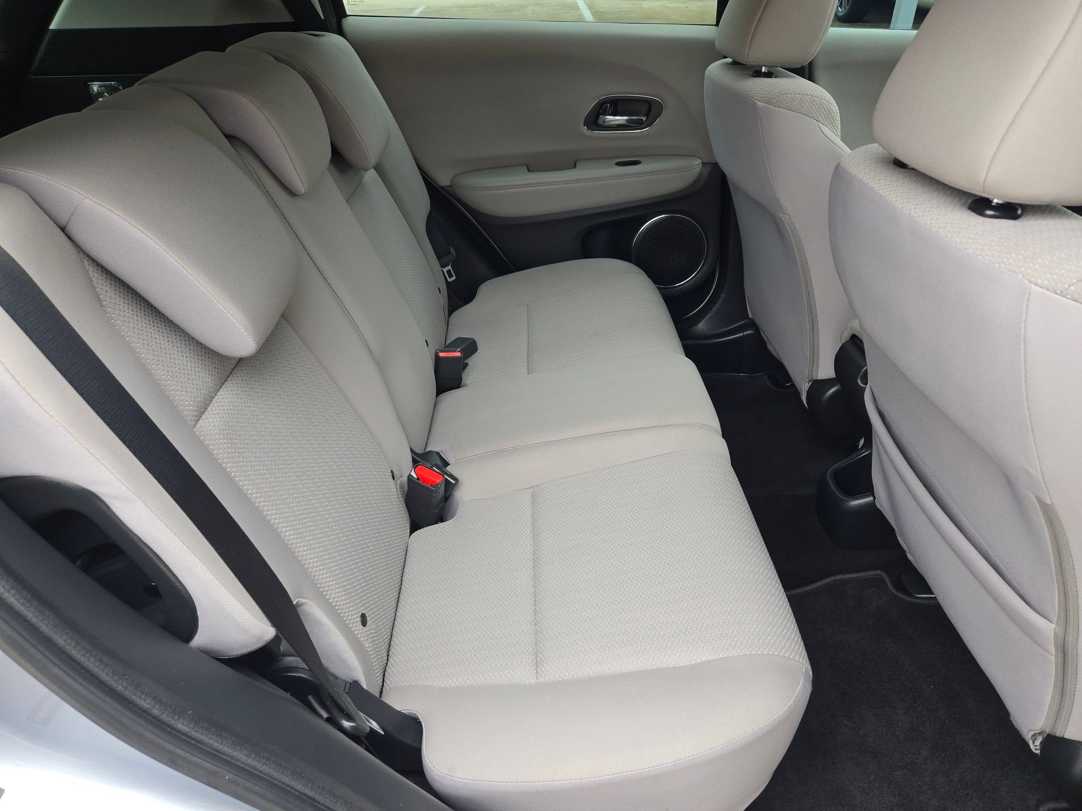 Used 2018 Honda HR-V EX image 26