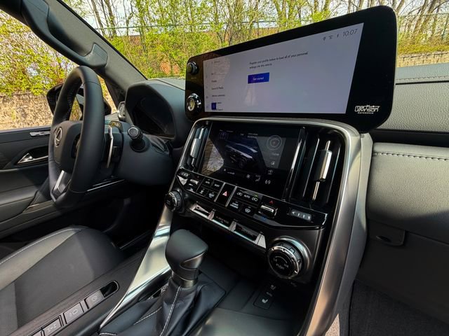 New 2026 Lexus LX 600 4WD w/ Interior Upgrade Package image 15