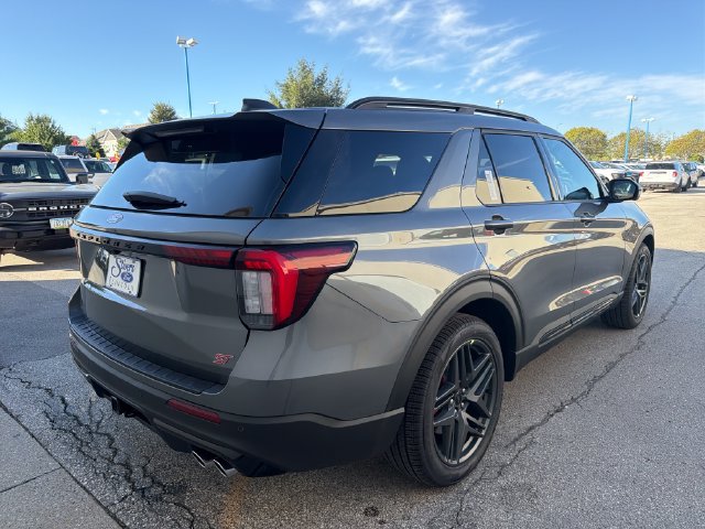 New 2027 Ford Explorer ST w/ Sun And Sound Package AWD/4WD image 6