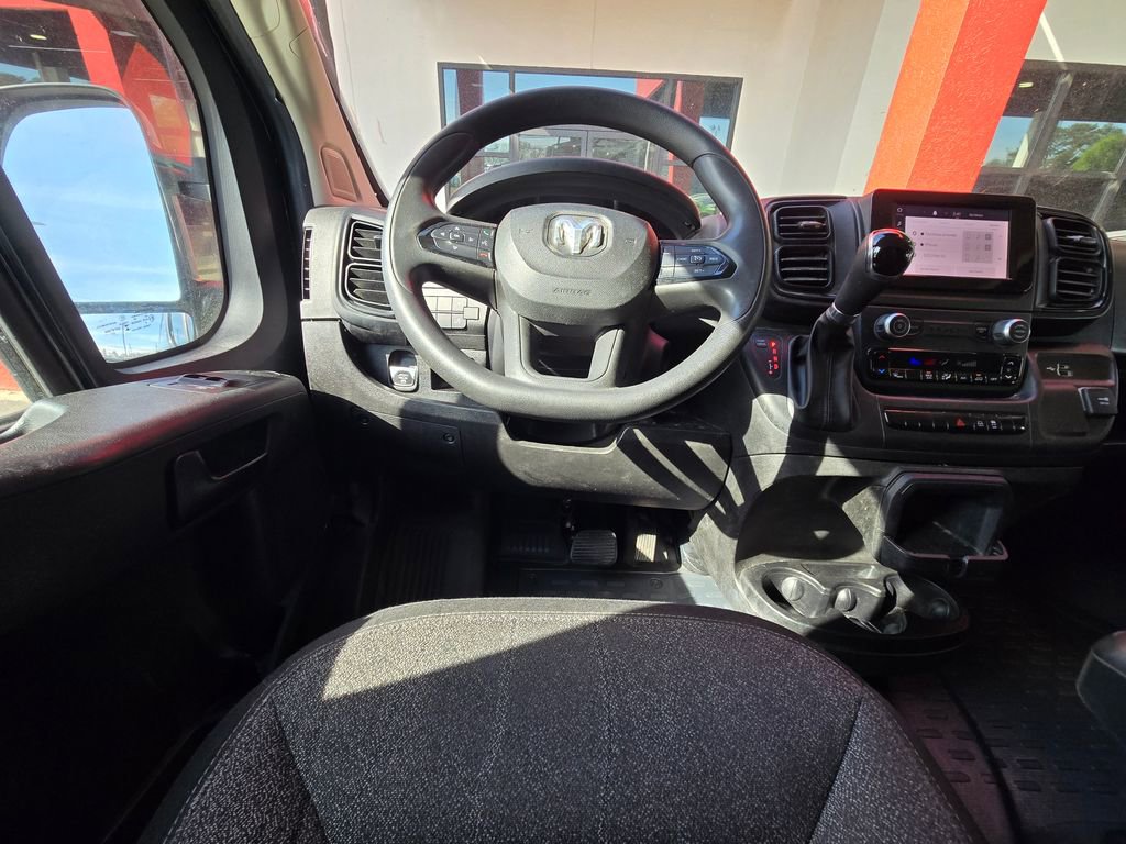 Used 2023 RAM ProMaster 2500 image 32