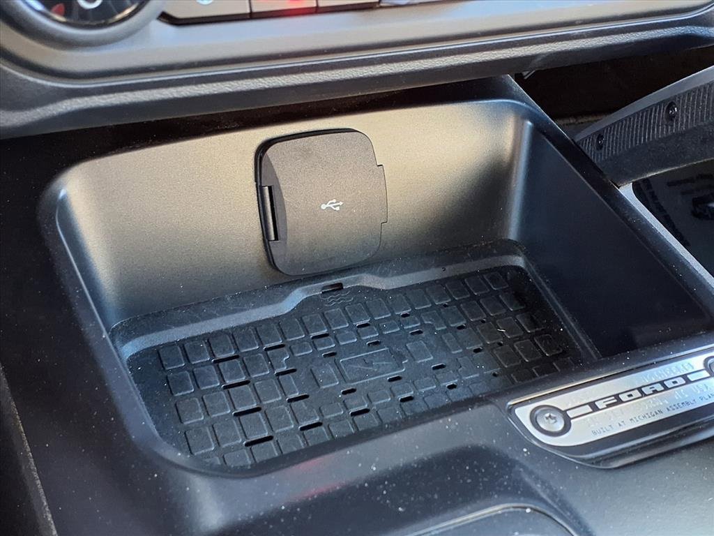 Used 2024 Ford Bronco Outer Banks image 13