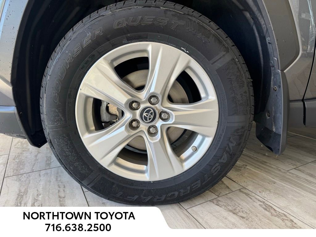 Used 2019 Toyota RAV4 XLE w/ Convenience Package AWD/4WD image 19