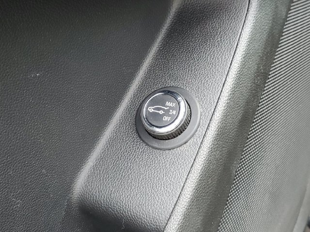 Used 2023 Chevrolet Traverse LT AWD/4WD image 13