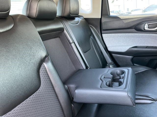 Used 2022 Jeep Compass Latitude w/ Convenience Group AWD/4WD image 21