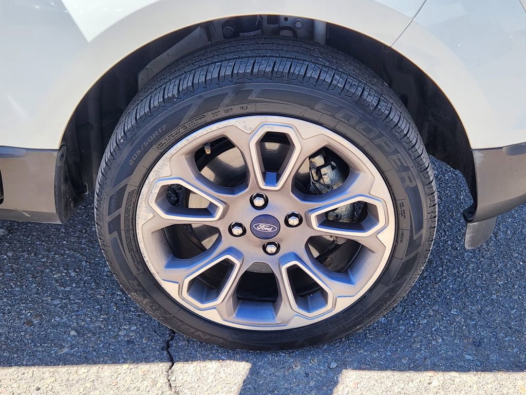 Used 2021 Ford EcoSport Titanium image 14