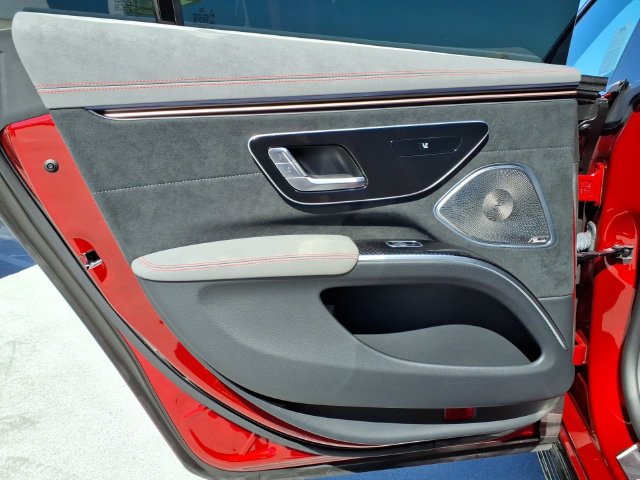 Certified 2022 Mercedes-Benz EQS AMG 4MATIC image 17