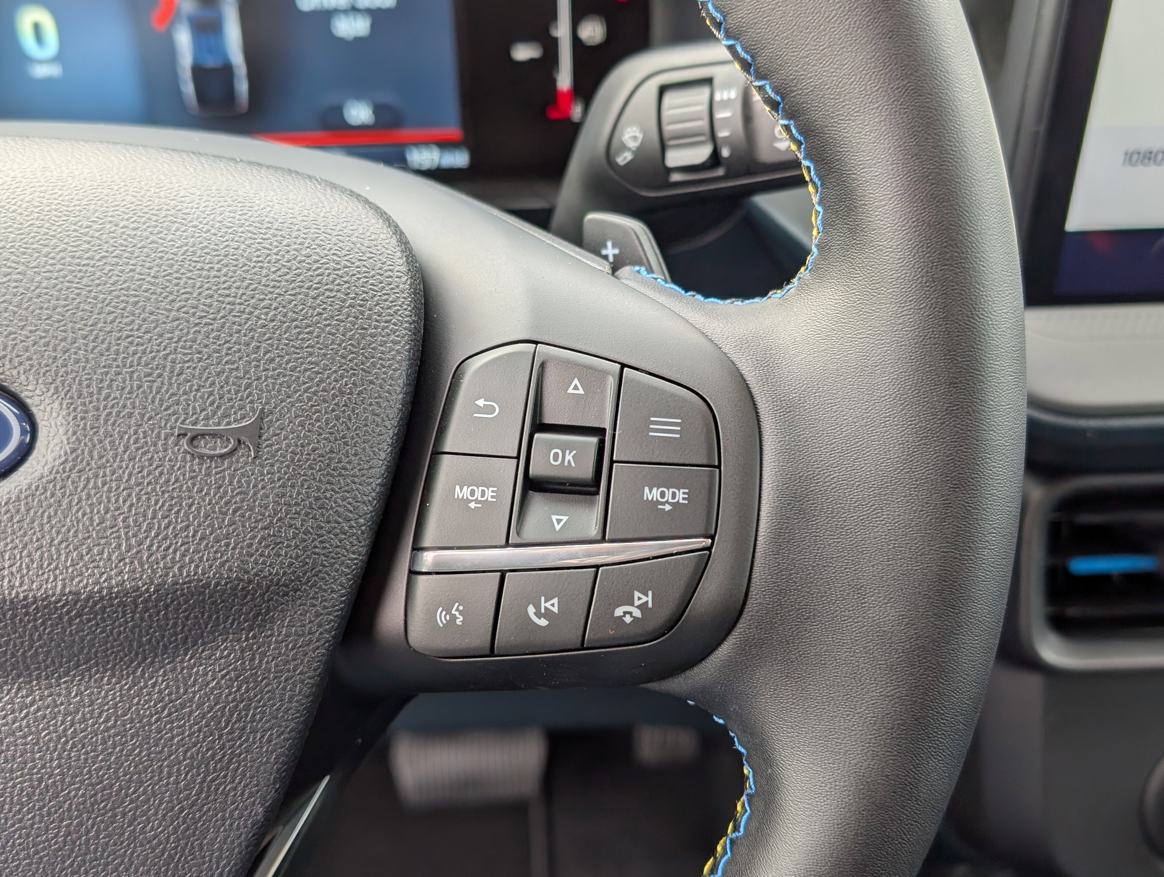 New 2026 Ford Maverick Lobo image 19