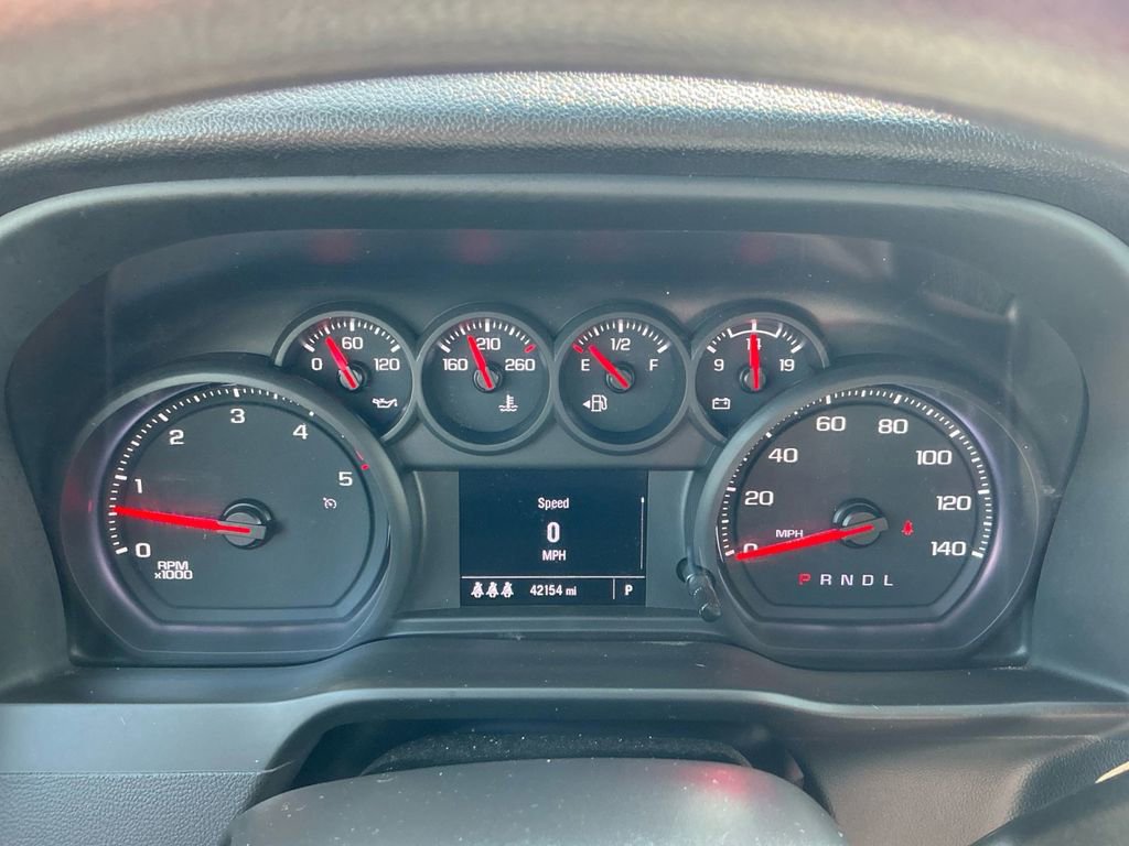 Used 2024 Chevrolet Silverado 2500 Custom w/ Custom Value Package image 19