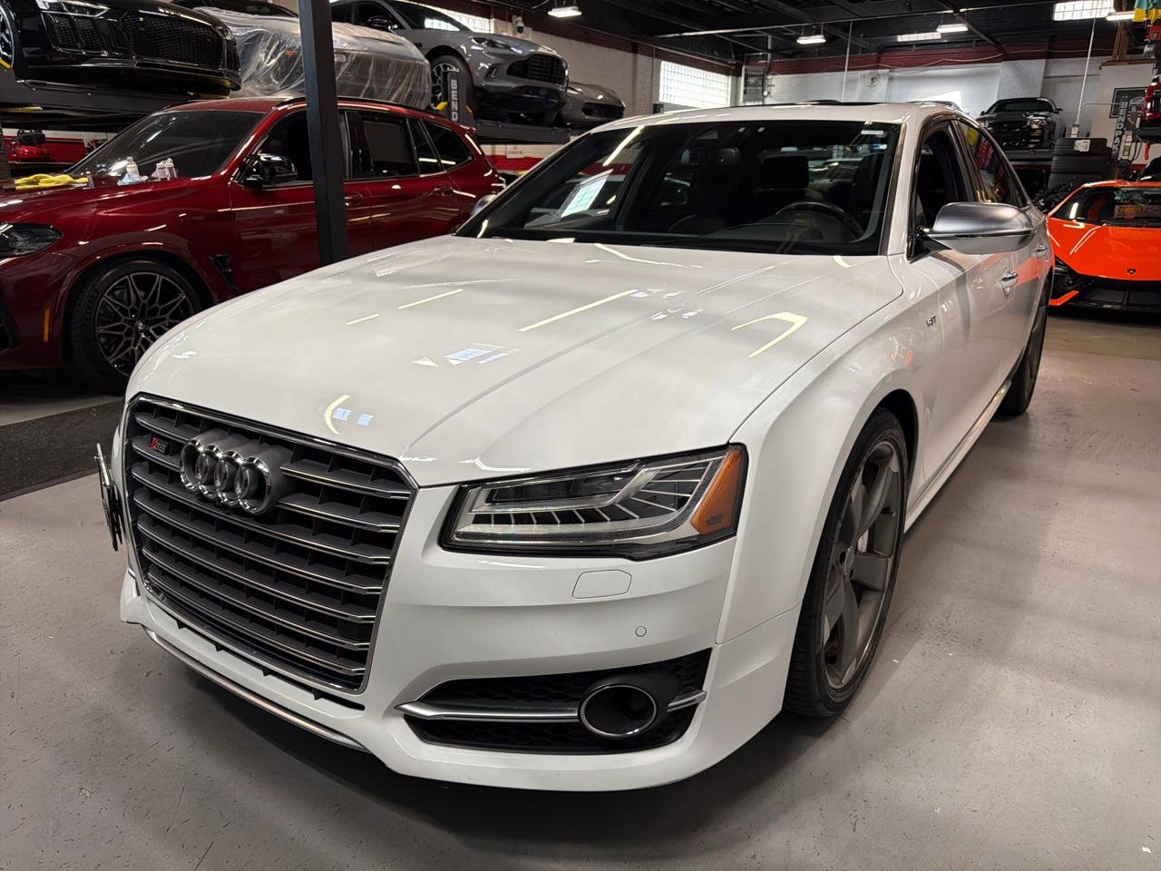 Used 2016 Audi S8 image 9