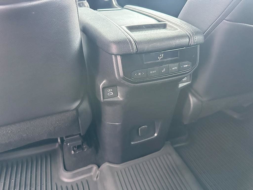 Certified 2024 Toyota Grand Highlander AWD image 20