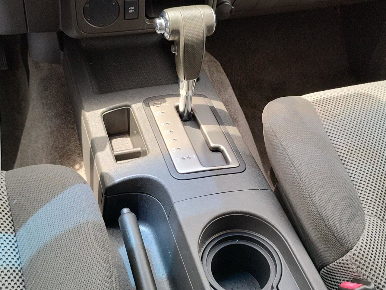 Used 2010 Suzuki Equator Sport image 19