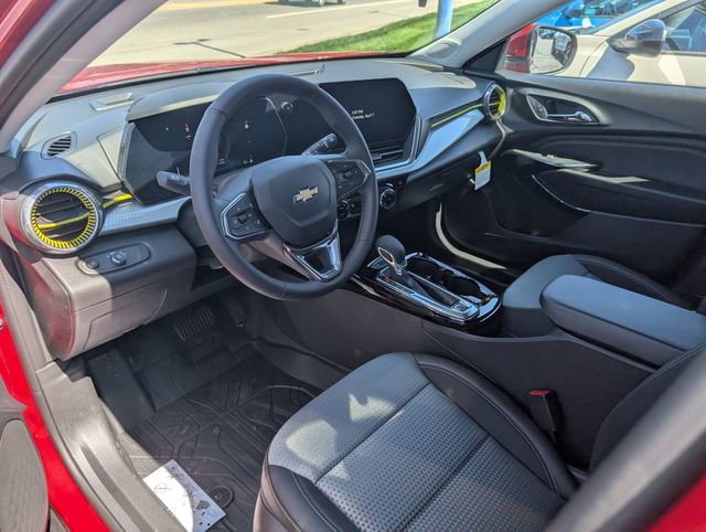 New 2026 Chevrolet Trax LT w/ Driver Confidence Package image 12