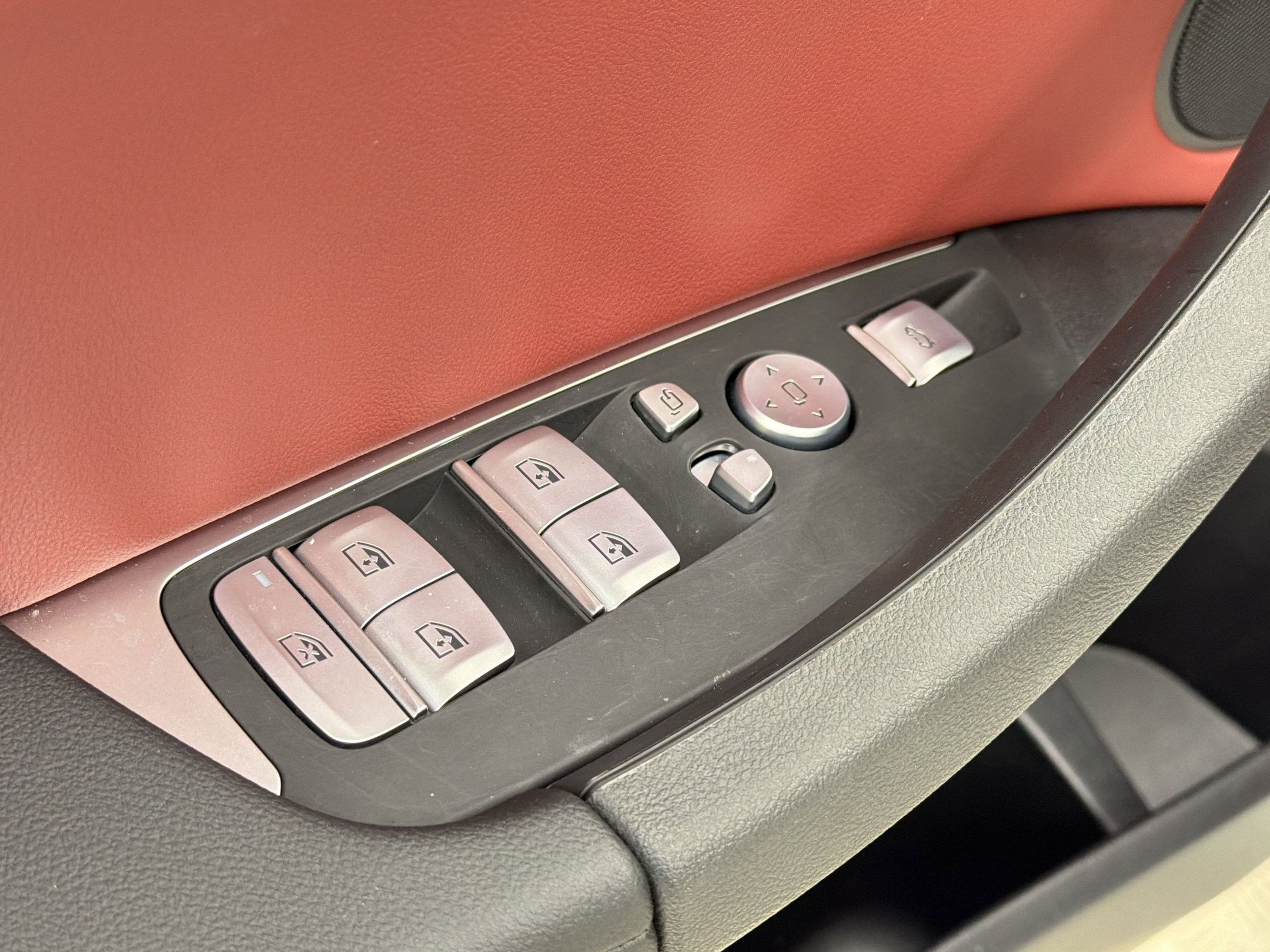 Certified 2024 BMW X3 M40i w/ Premium Package image 21