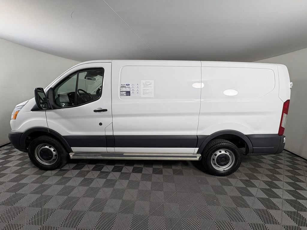 Used 2018 Ford Transit 250 130 Low Roof w/ Exterior Upgrade Package image 4