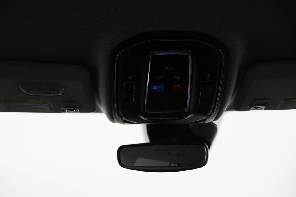 Used 2021 Jeep Grand Cherokee L Limited image 29