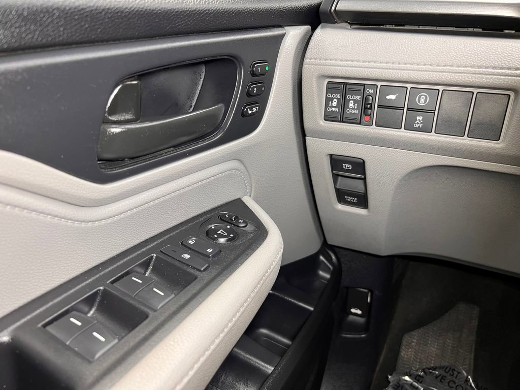 Used 2024 Honda Odyssey EX-L image 14