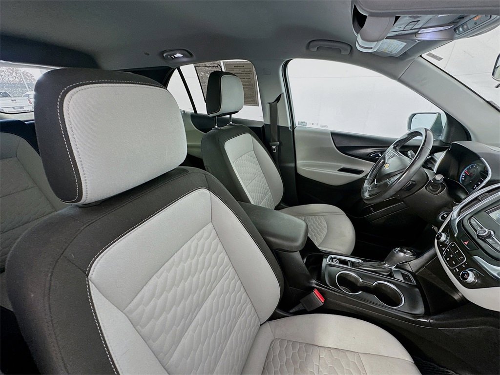 Used 2018 Chevrolet Equinox LT image 26