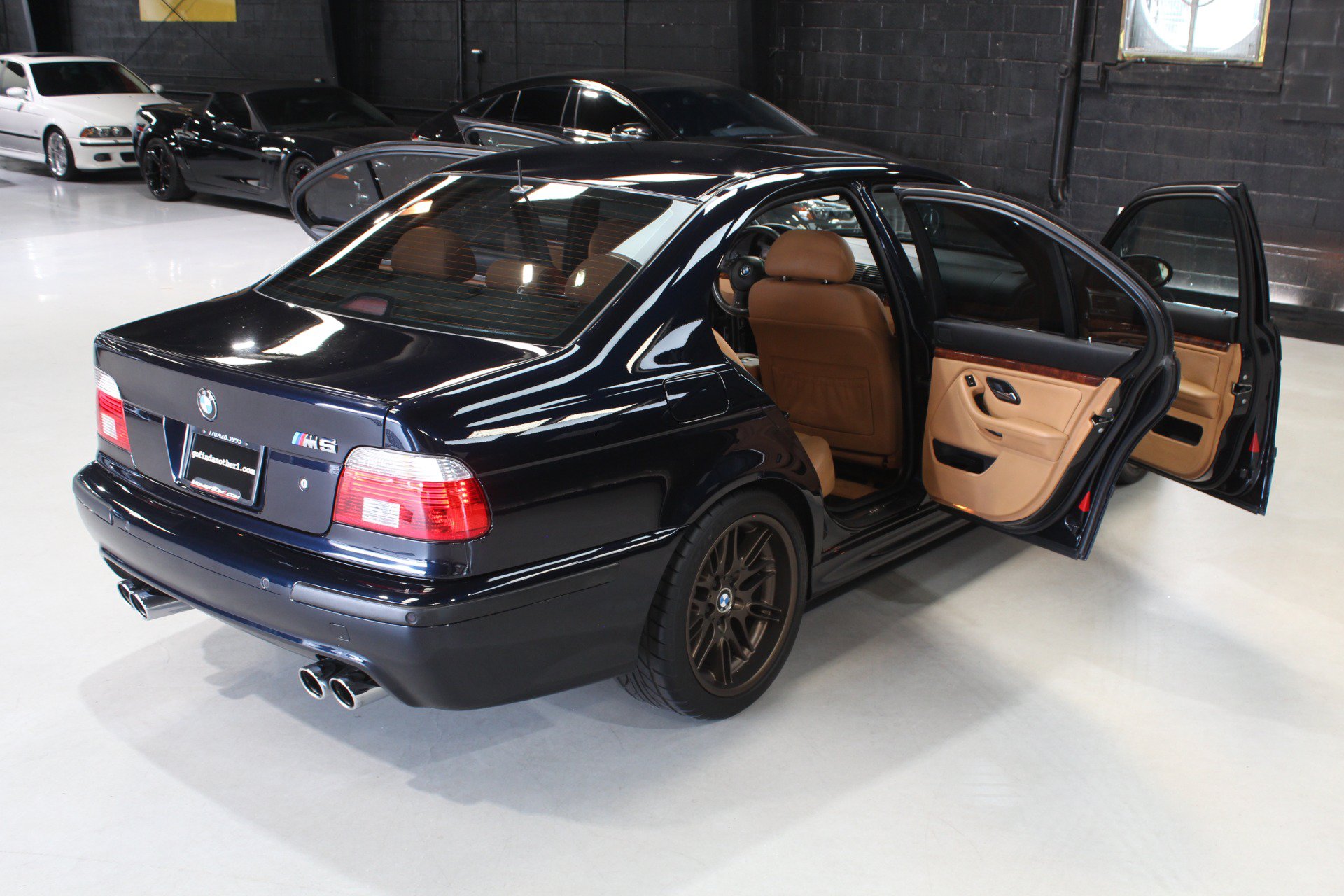 Used 2002 BMW M5 RWD image 29