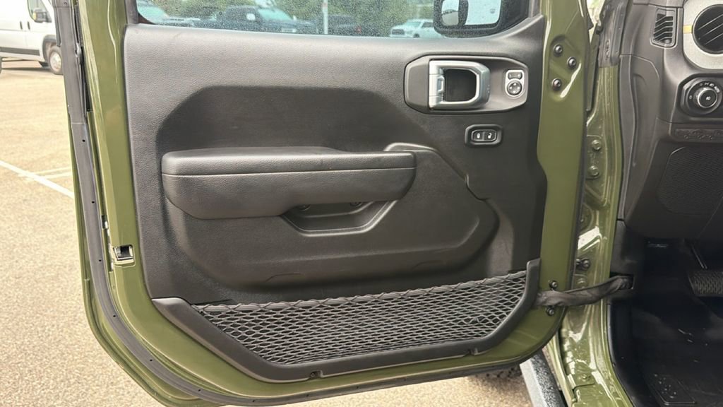 Used 2024 Jeep Wrangler Unlimited Sport AWD/4WD image 11