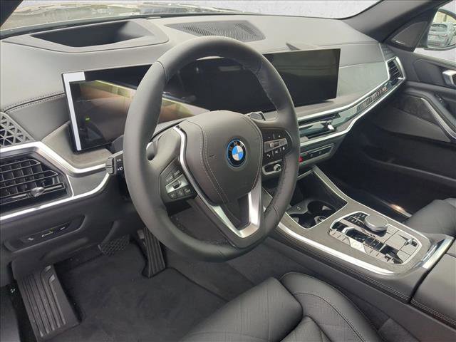 New 2026 BMW X5 xDrive50e w/ Climate Comfort Package image 3