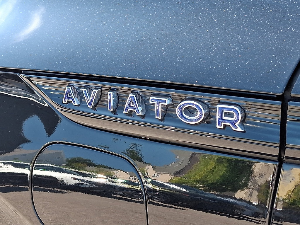 Used 2023 Lincoln Aviator Grand Touring w/ Elements Package Plus AWD/4WD image 30
