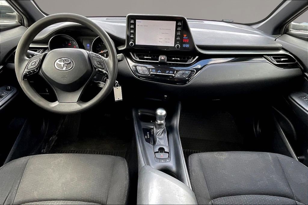Used 2019 Toyota C-HR LE FWD image 7