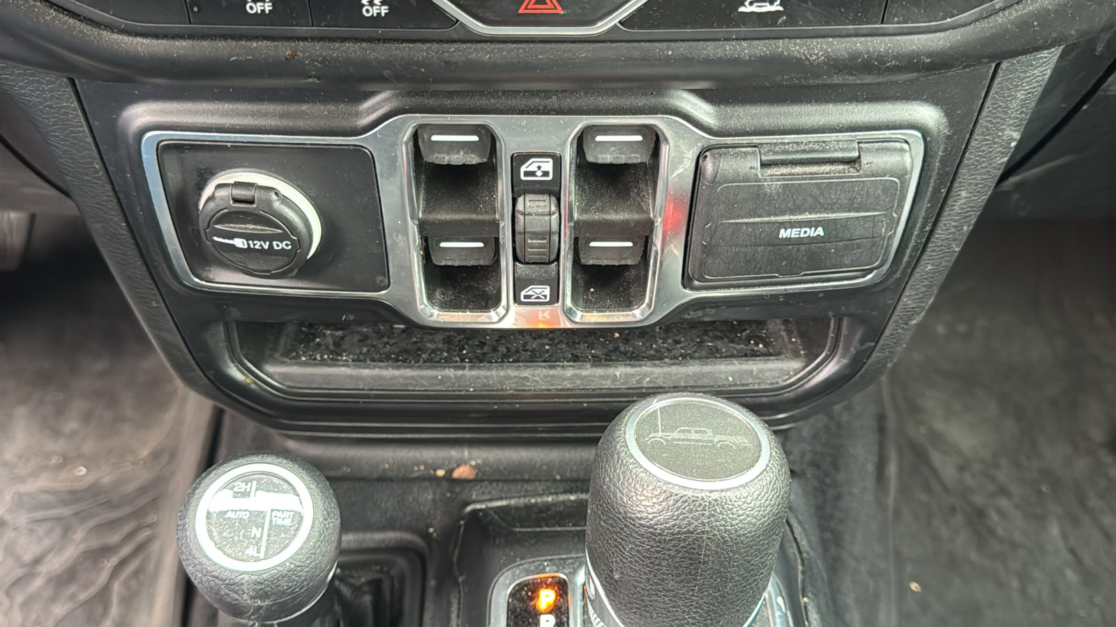 Used 2021 Jeep Gladiator Sport image 20