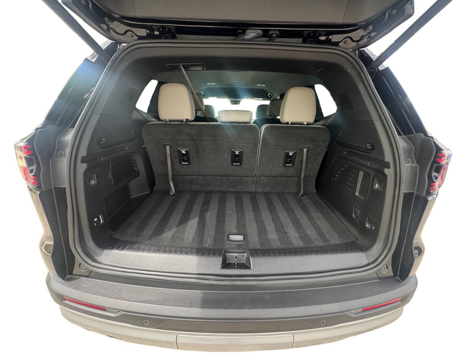 Certified 2026 GMC Acadia Elevation w/ Elevation Premium Package FWD image 18