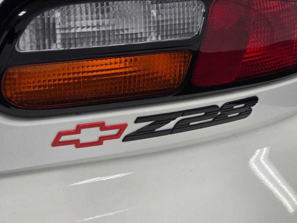 Used 1997 Chevrolet Camaro SS w/ Preferred Equipment Group 2 RWD image 14