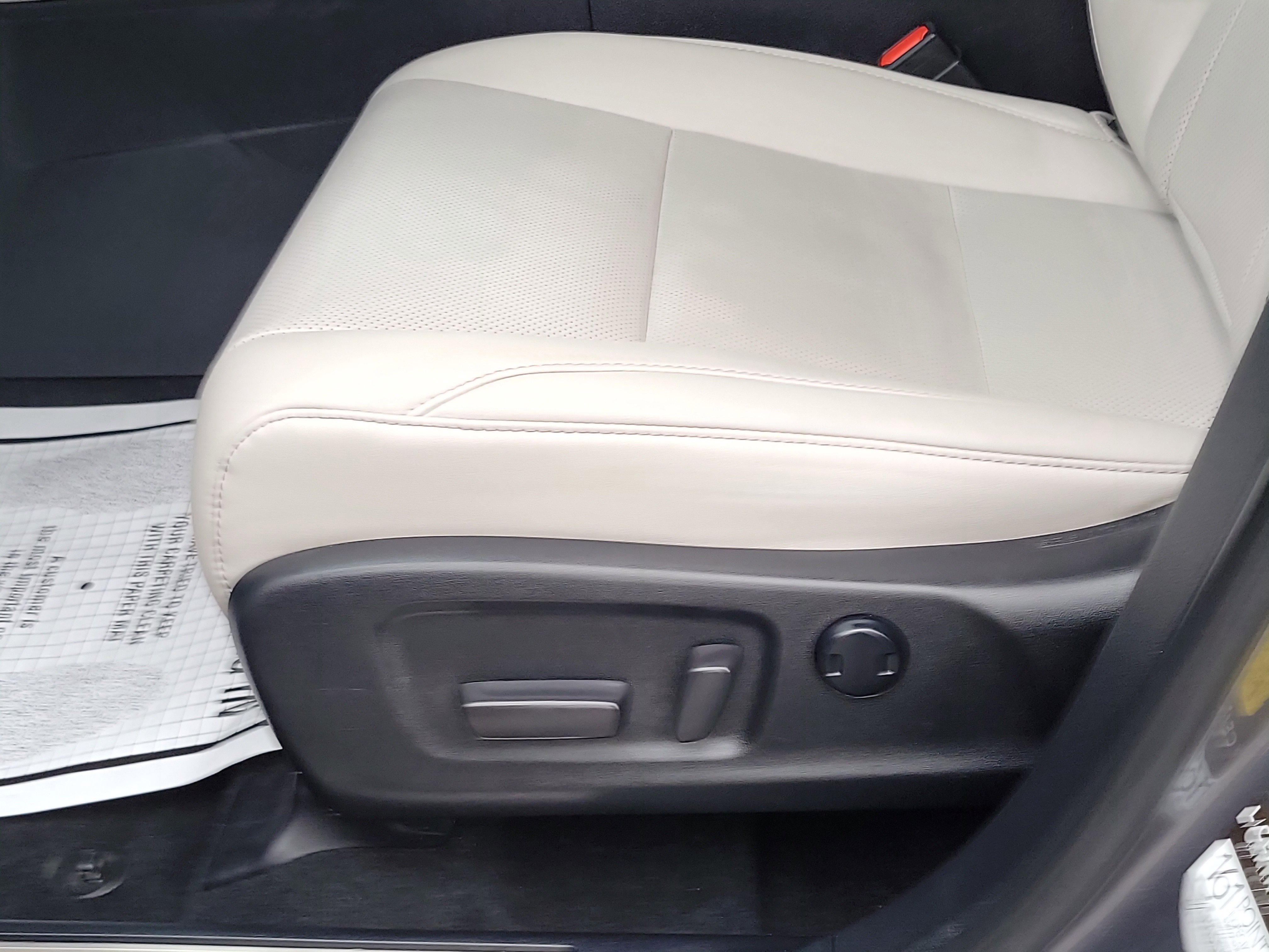 Used 2020 Lexus RX 350 FWD w/ Premium Package image 16