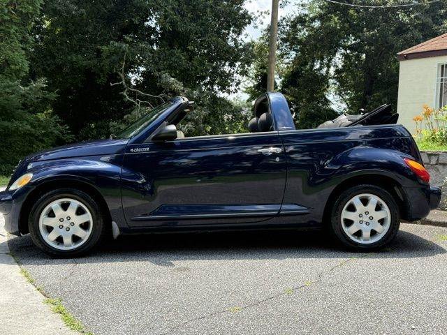 Used 2005 Chrysler PT Cruiser Convertible FWD image 31