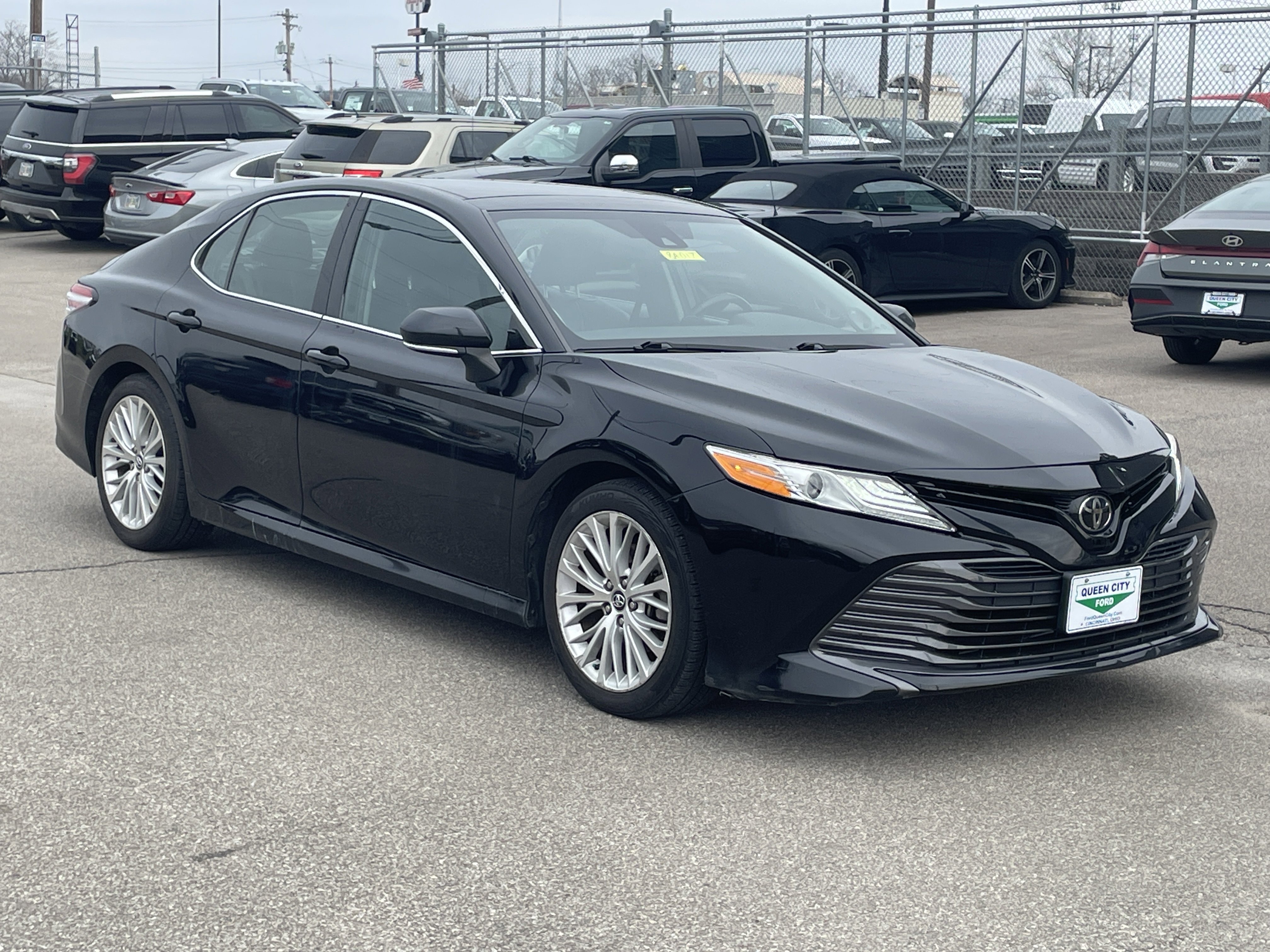 Used 2019 Toyota Camry XLE video 1