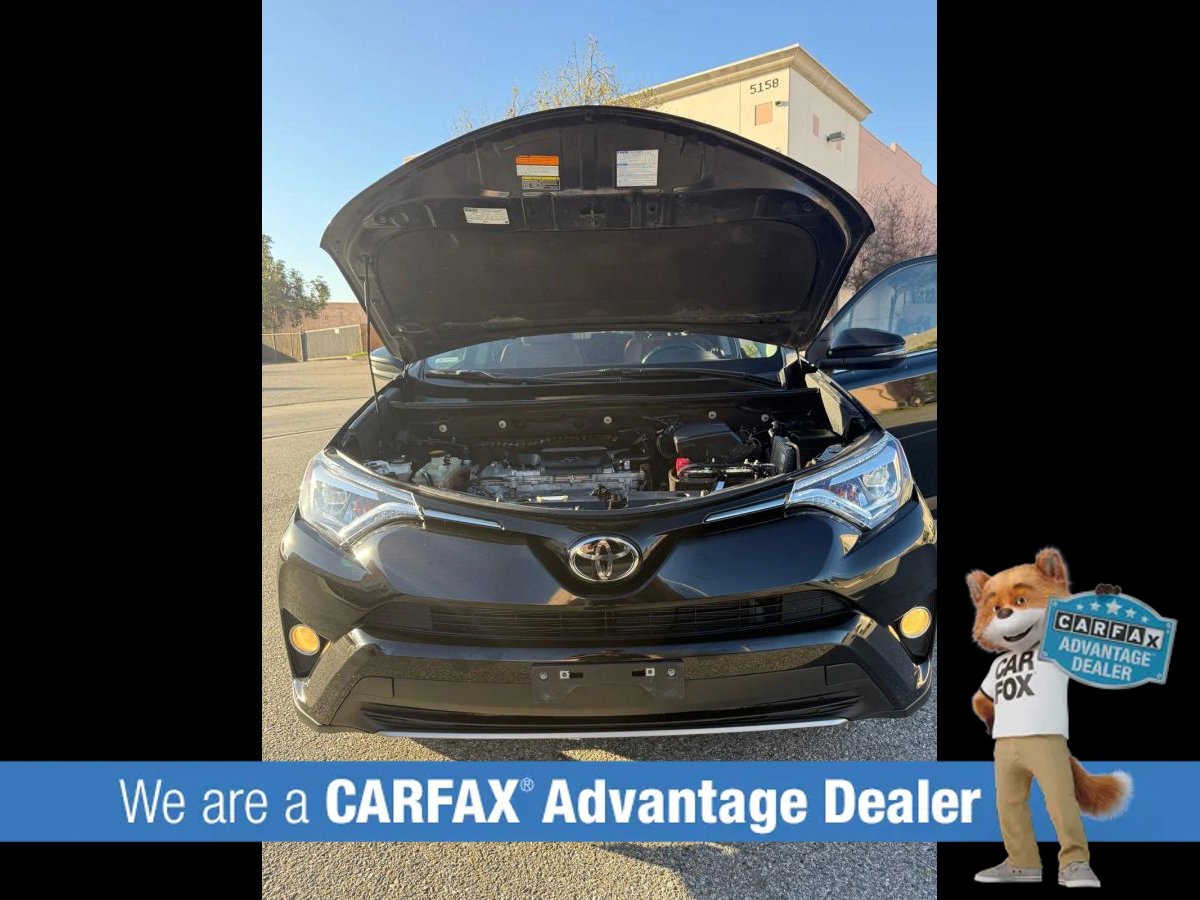 Used 2018 Toyota RAV4 Limited FWD image 8