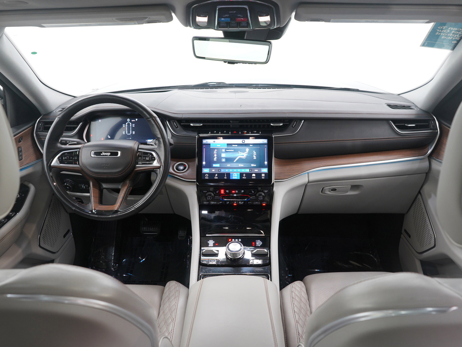 Used 2021 Jeep Grand Cherokee L Summit w/ Advanced Protech Group IV image 17