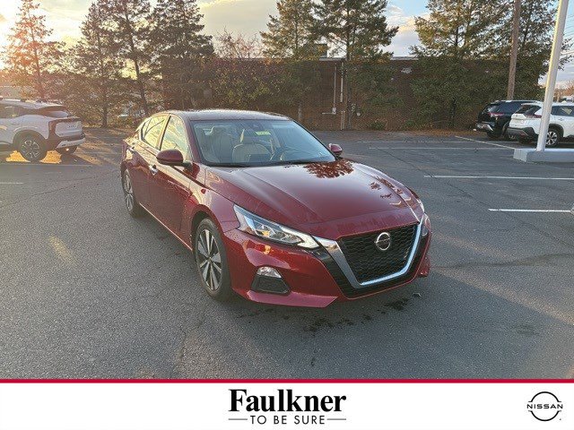 Certified 2022 Nissan Altima 2.5 SV w/ SV Premium Package