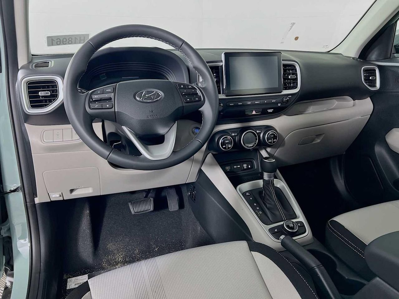 New 2026 Hyundai Venue SEL FWD image 7