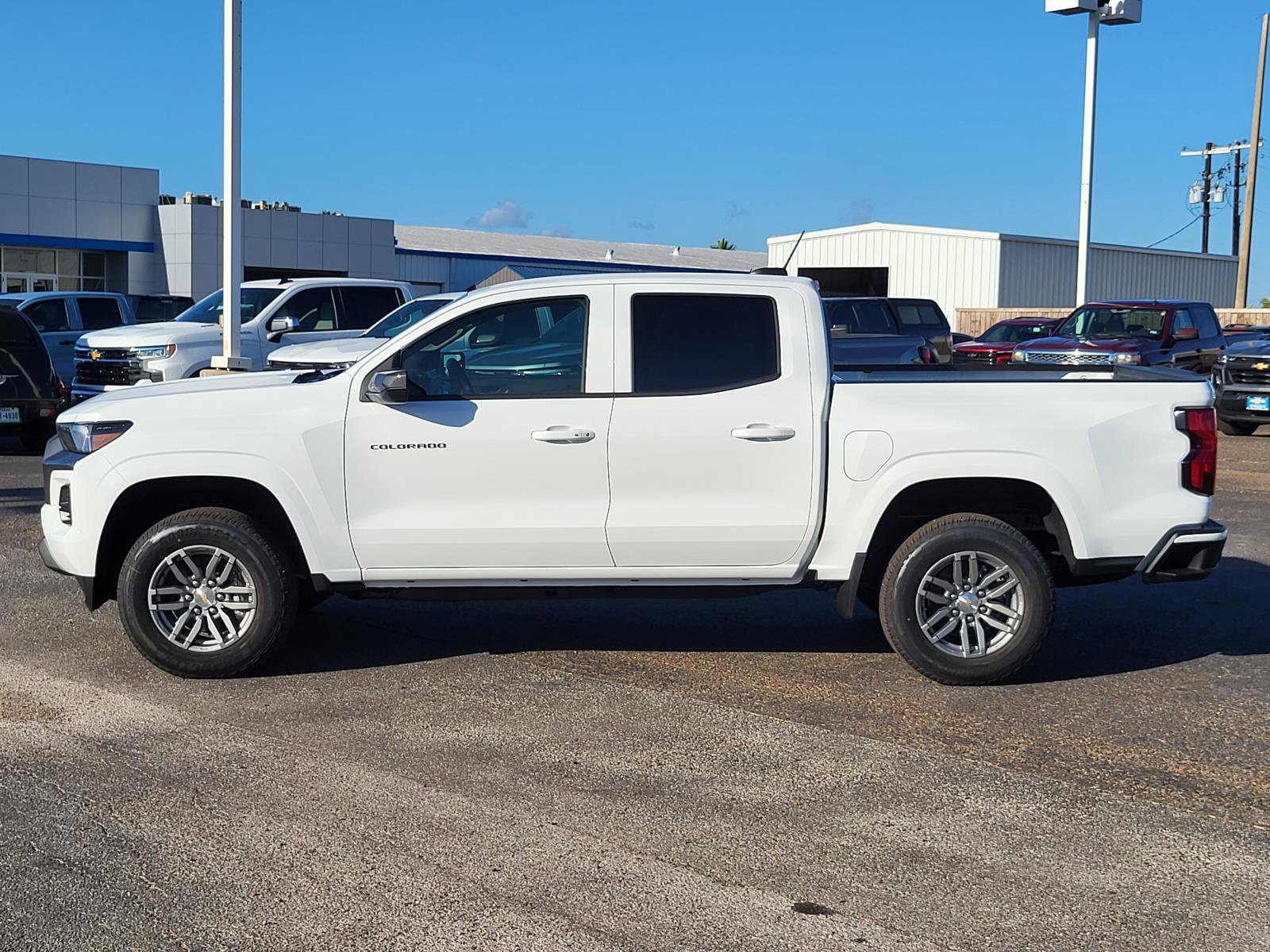 New 2026 Chevrolet Colorado LT image 2