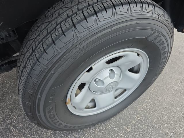 Used 2023 Toyota Tacoma SR image 23