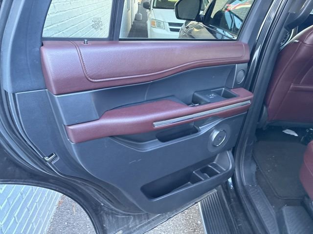 Used 2023 Ford Expedition Limited image 19