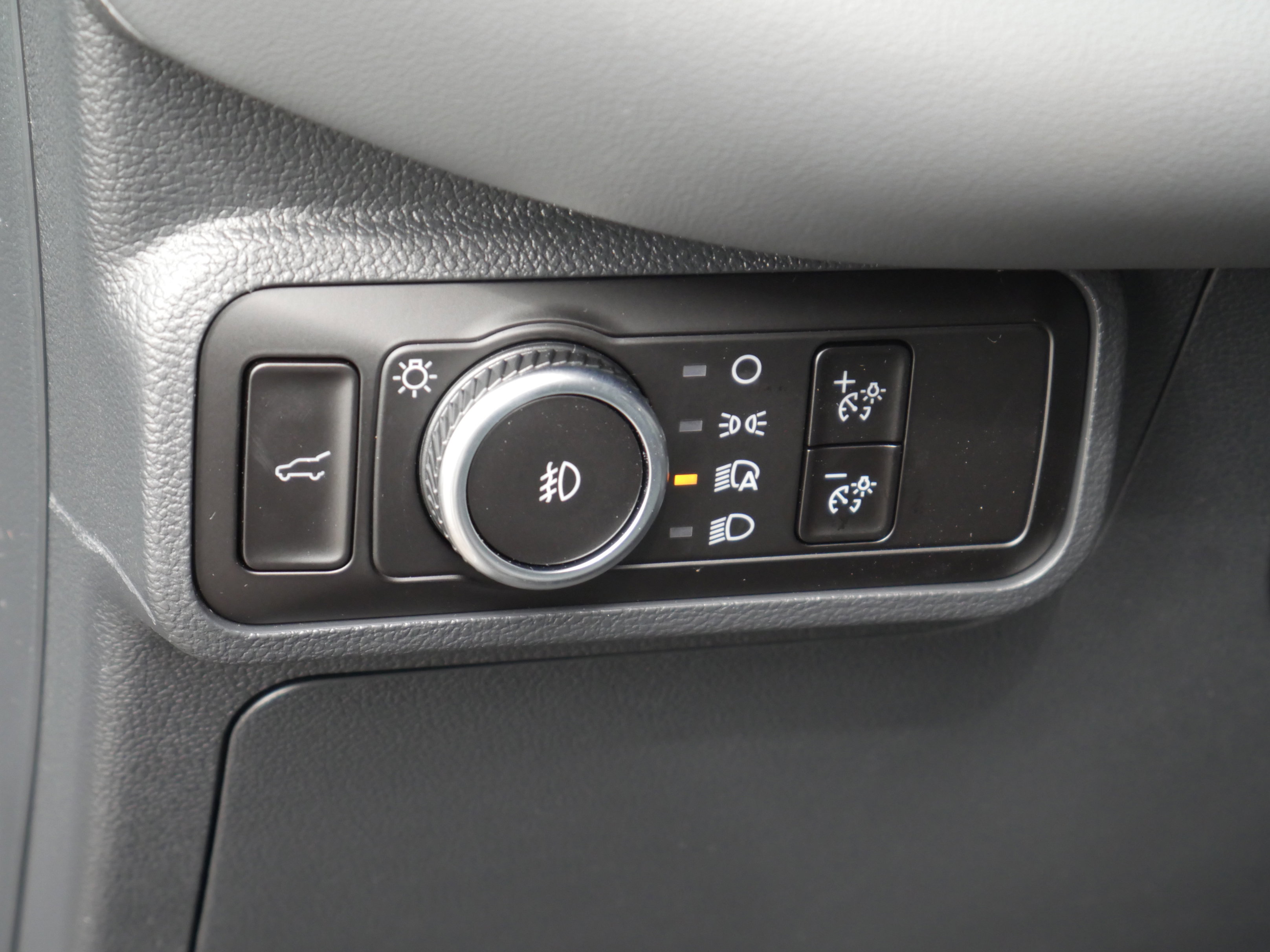 New 2026 Ford Explorer Active w/ Active Comfort Package image 12