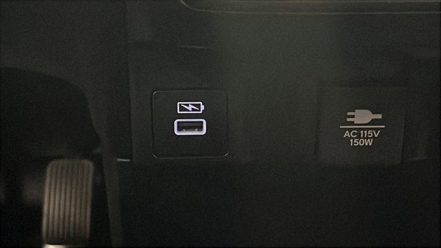 Used 2023 Honda Odyssey Elite image 37