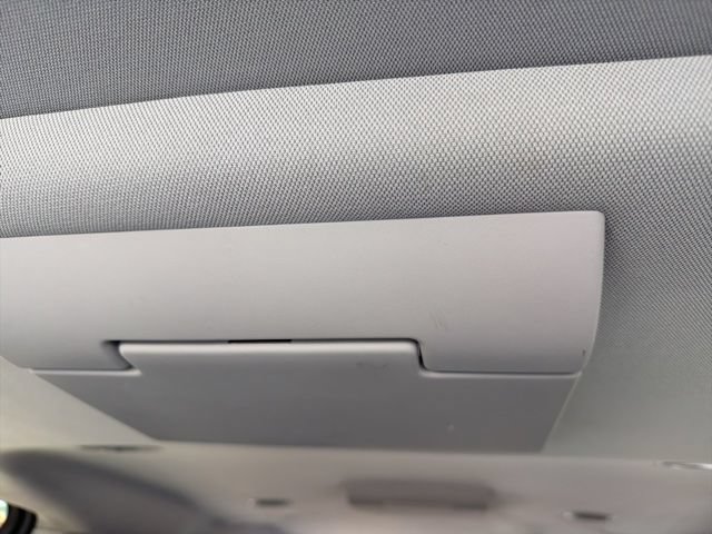 Used 2019 Chevrolet Suburban LT RWD image 3
