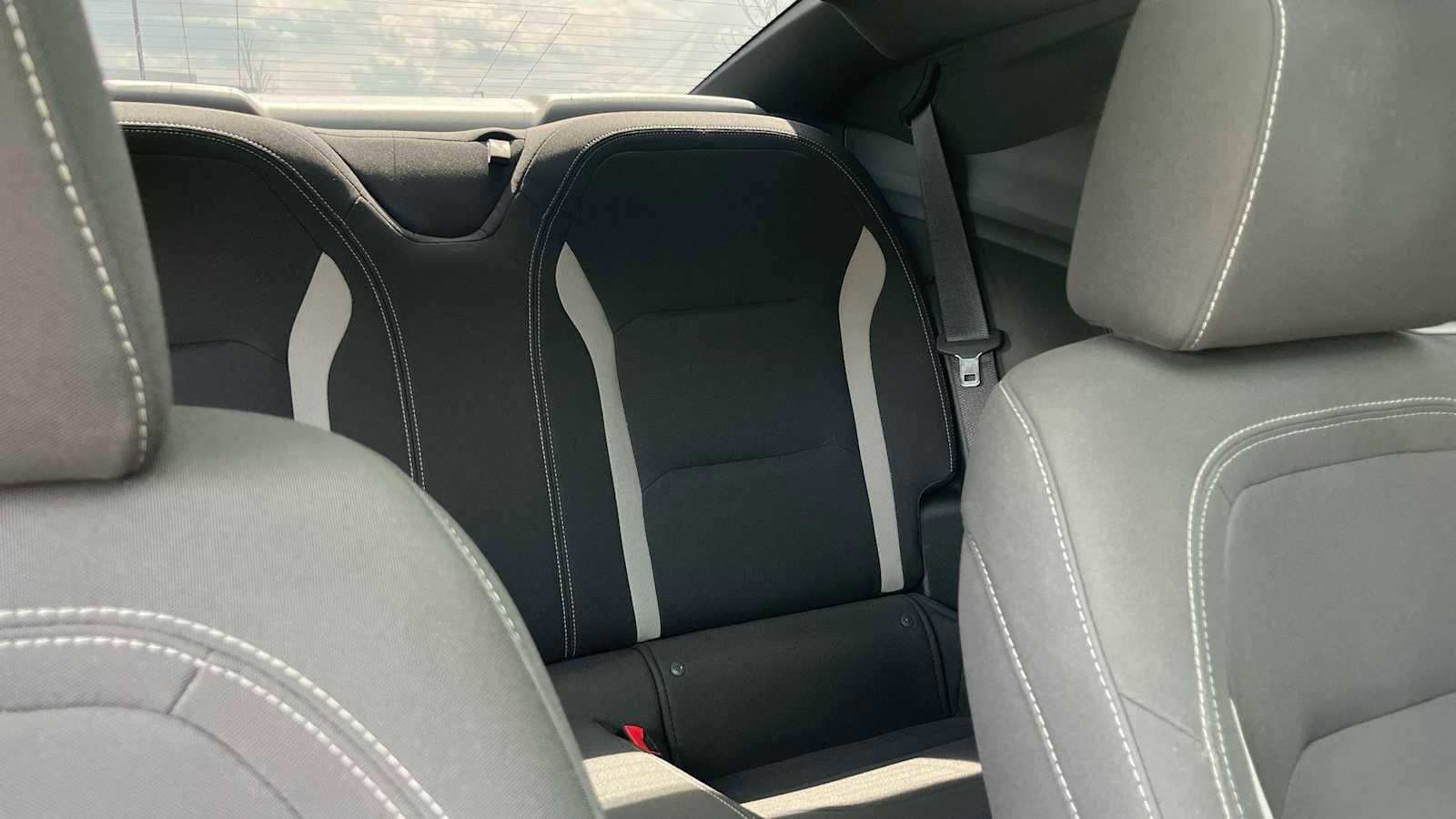 Used 2018 Chevrolet Camaro SS RWD image 34