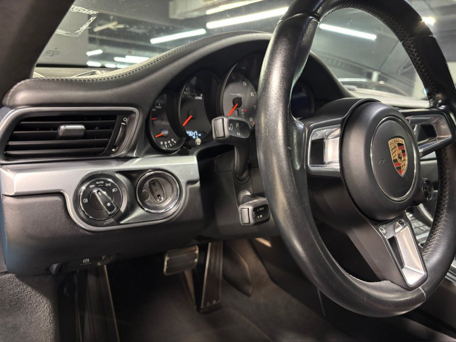 Used 2017 Porsche 911 Carrera S RWD image 20