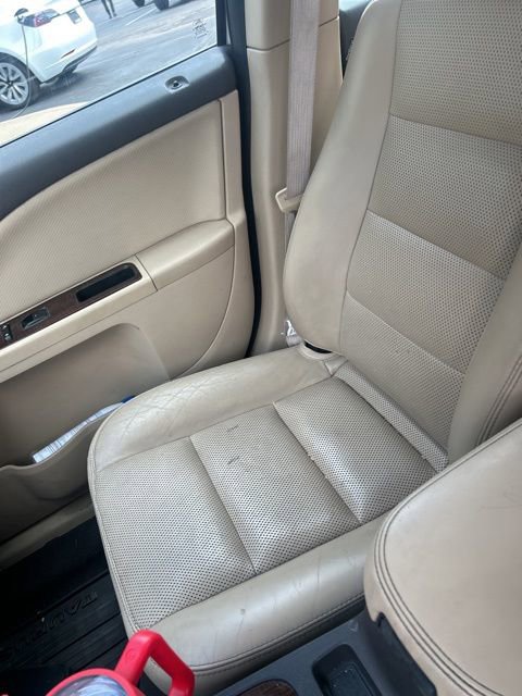 Used 2009 Ford Taurus Limited image 25