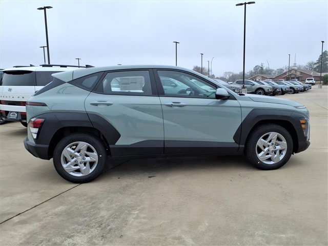 New 2026 Hyundai Kona SE image 2