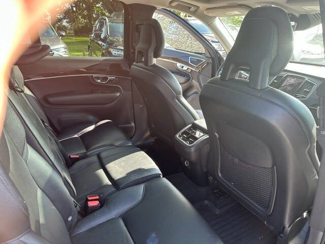 Used 2016 Volvo XC90 T6 Momentum w/ Momentum Plus Package AWD/4WD image 14