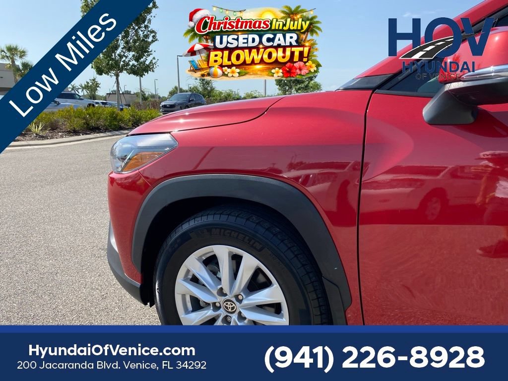 Used 2024 Toyota Corolla Cross LE w/ Moonroof Package FWD image 44